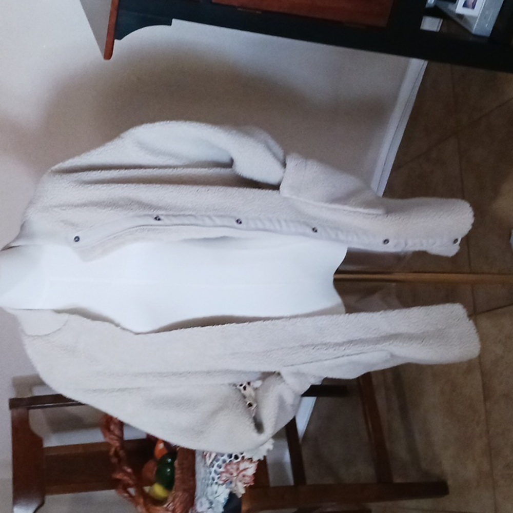 WINTER CLOSE OUT SALE!! Eddie Bauer Sherpa Coat